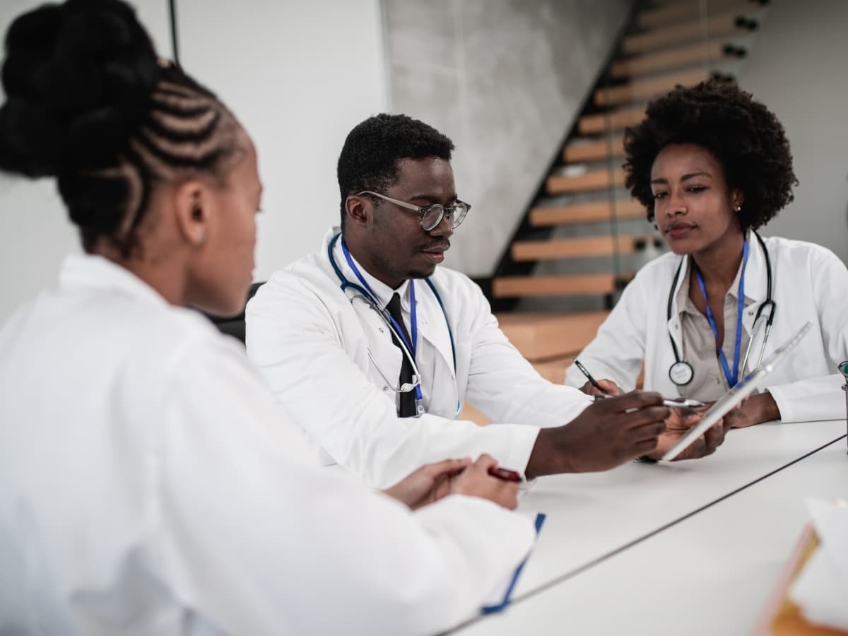 Regnova team collaborating on regulatory strategy